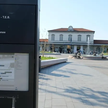 Nxt Station Deluxe Lägenhet Bergamo