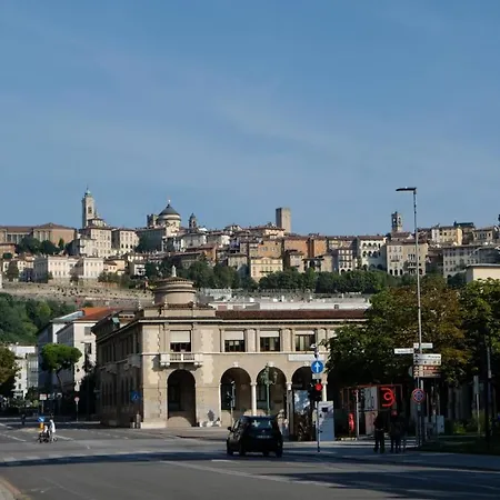 Nxt Station Deluxe Апартаменты